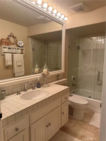 Secondary bathroom
