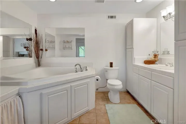 2512 Shoreline Road, Bradley, California 93426