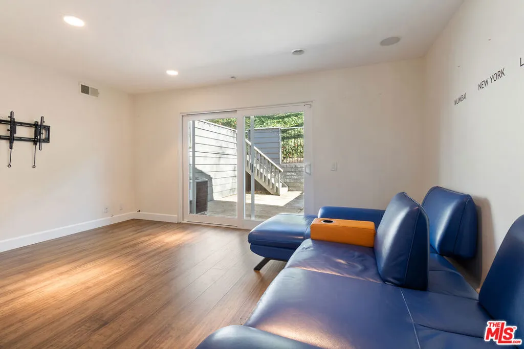 4671 Club View Drive, Westlake Village, California 91362 home-pic-13