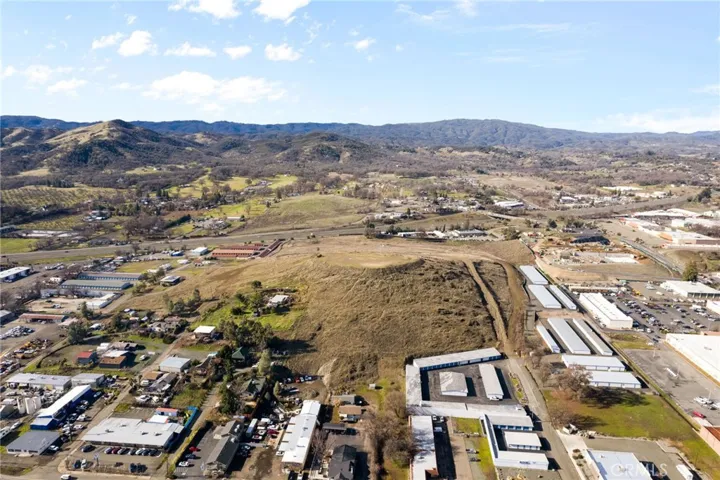 205 Kimberly Lane, Lakeport, California 95453