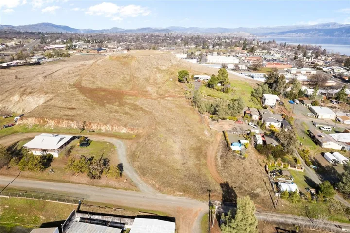205 Kimberly Lane, Lakeport, California 95453