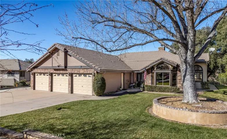 13098 Oak Crest Drive, Yucaipa, California 92399