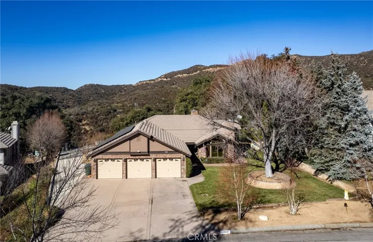 13098 Oak Crest Drive, Yucaipa, California 92399