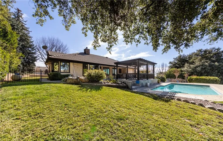 13098 Oak Crest Drive, Yucaipa, California 92399