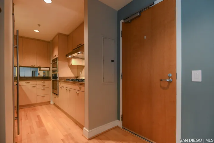 645 Front St 914, San Diego, California 92101