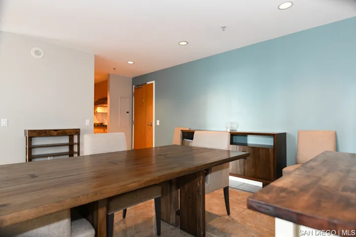645 Front St 914, San Diego, California 92101