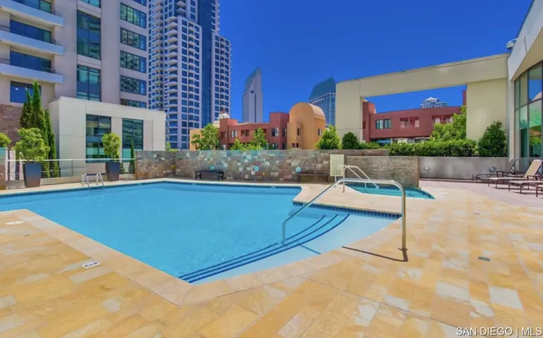 645 Front St 914, San Diego, California 92101
