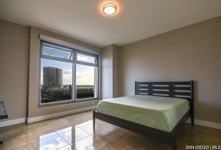 645 Front St 914, San Diego, California 92101