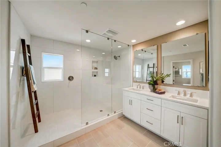 7945 Terranova Court, Highland, California 92346