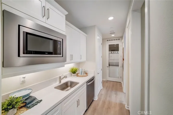 7945 Terranova Court, Highland, California 92346
