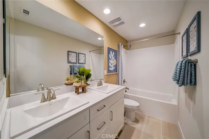 7945 Terranova Court, Highland, California 92346