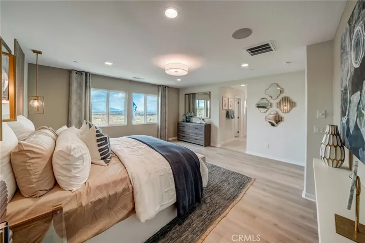 7945 Terranova Court, Highland, California 92346