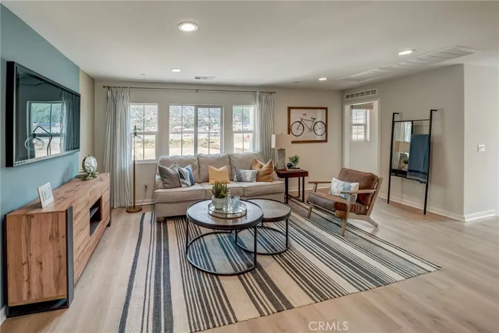 7945 Terranova Court, Highland, California 92346