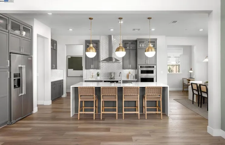 321 Montgomery Circle, Vacaville, California 95687