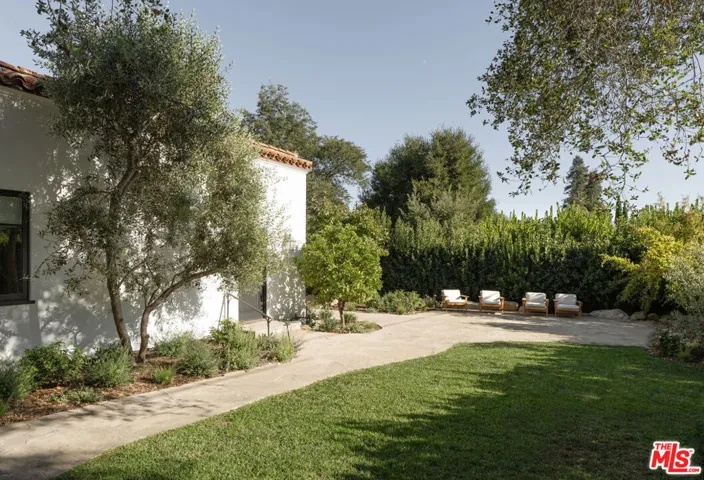 602 Parra Grande Lane, Santa Barbara, California 93108