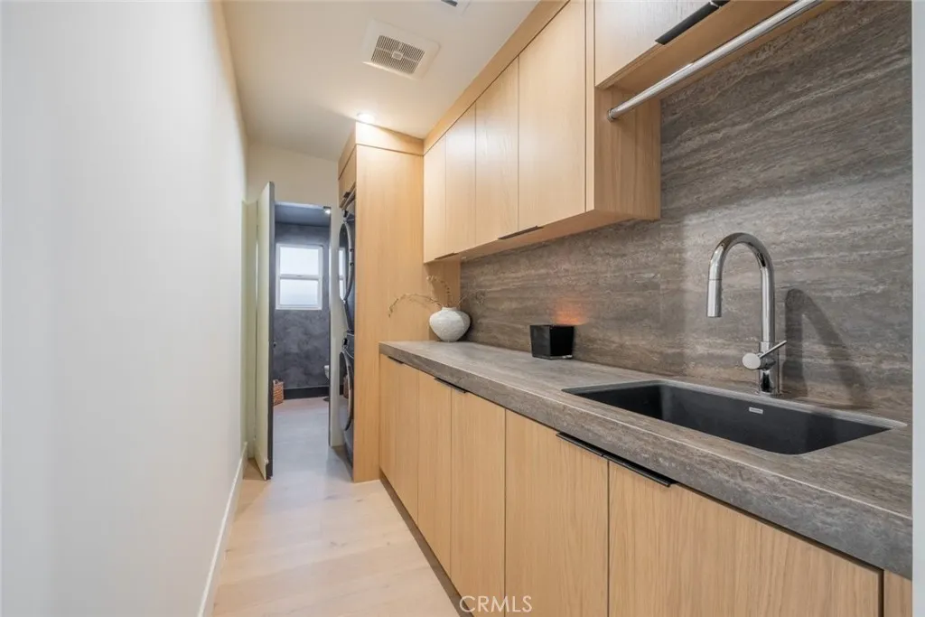 5016 Rubio Avenue, Encino, California 91436 home-pic-11