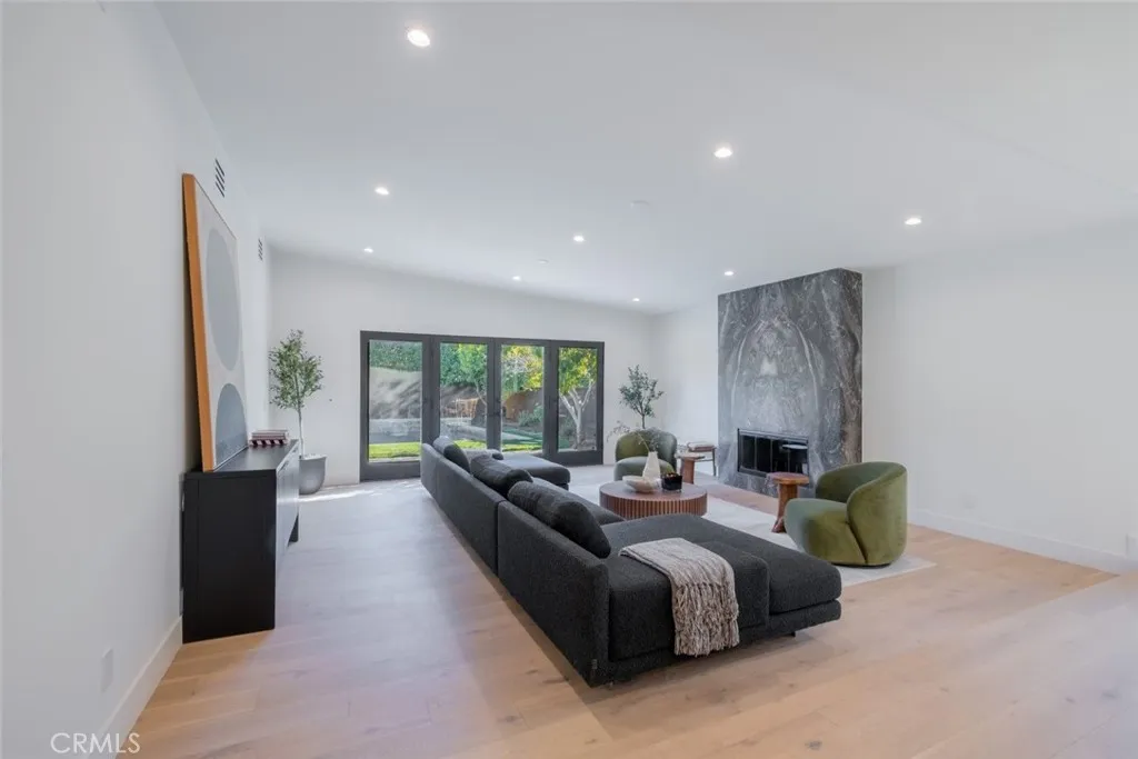 5016 Rubio Avenue, Encino, California 91436 home-pic-23