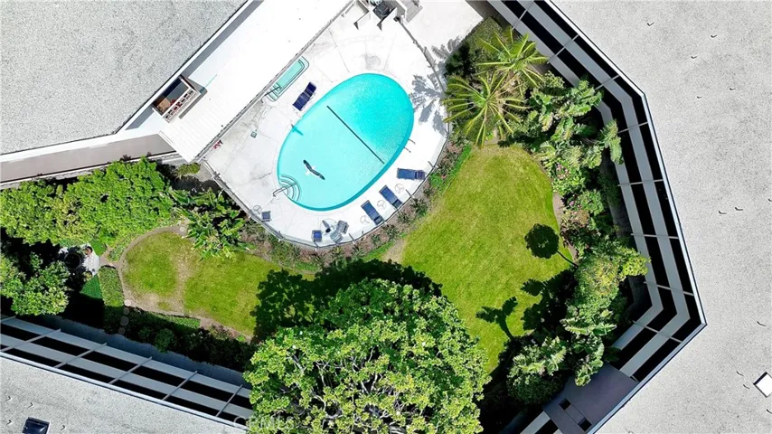 31561 Table Rock Drive 413, Laguna Beach, California 92651