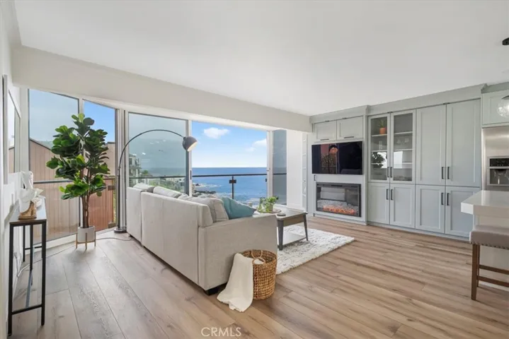 31561 Table Rock Drive 413, Laguna Beach, California 92651