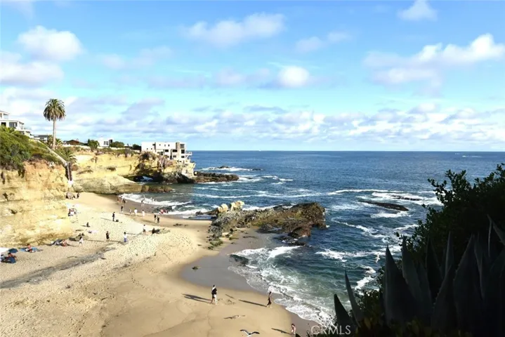 31561 Table Rock Drive 413, Laguna Beach, California 92651