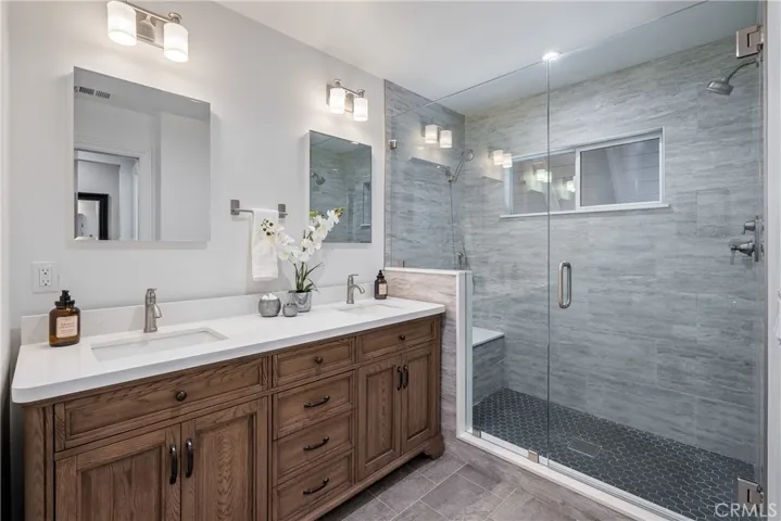 Upstairs Primary Bathroom