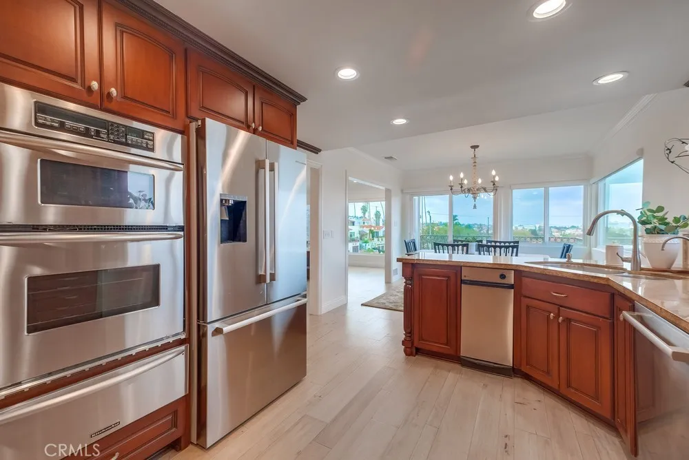 1906 S Patton Avenue, San Pedro, California 90732 home-pic-19