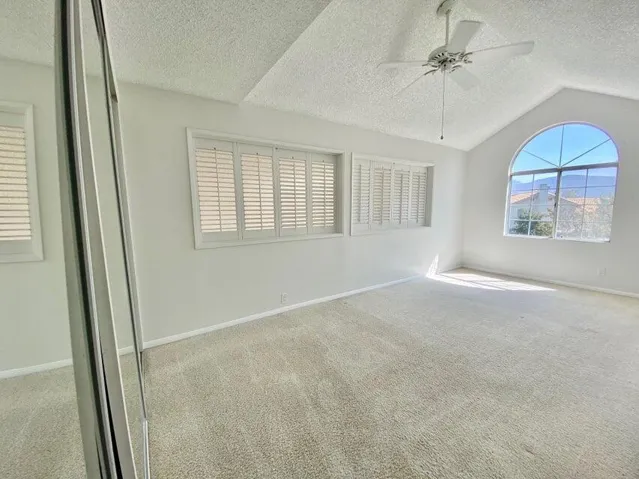 Upper Loft Area  or 3rd Bedroom