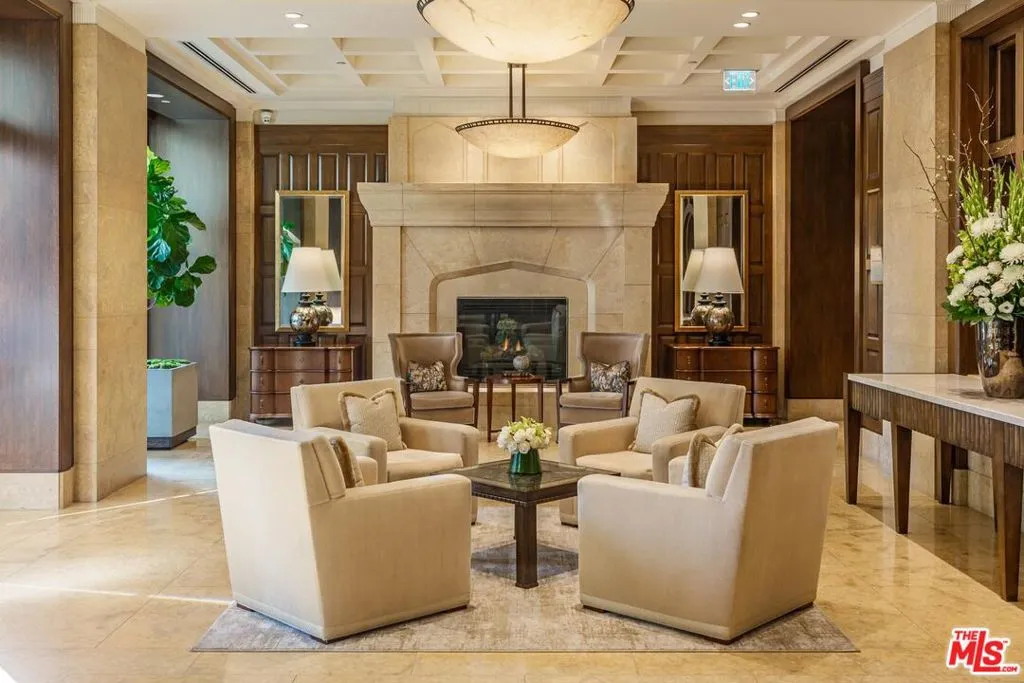 10727 Wilshire Boulevard 1805, Los Angeles, California 90024 home-pic-2