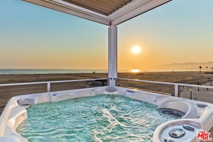 1255 Palisades Beach Road, Santa Monica, California 90401