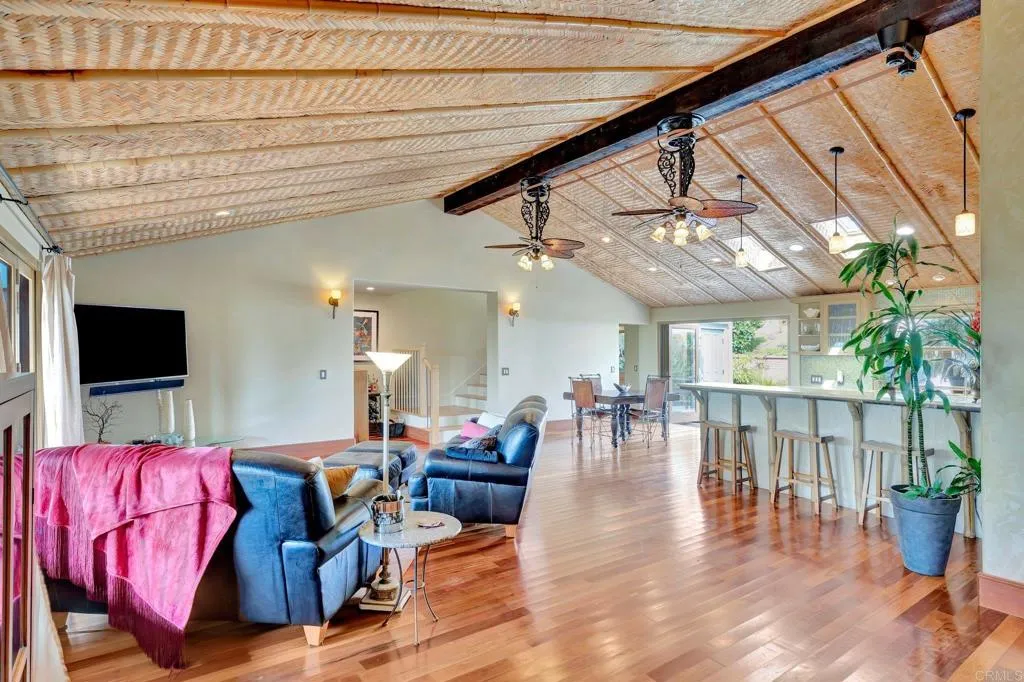 3354 Seacrest Drive, Carlsbad, California 92008 home-pic-9