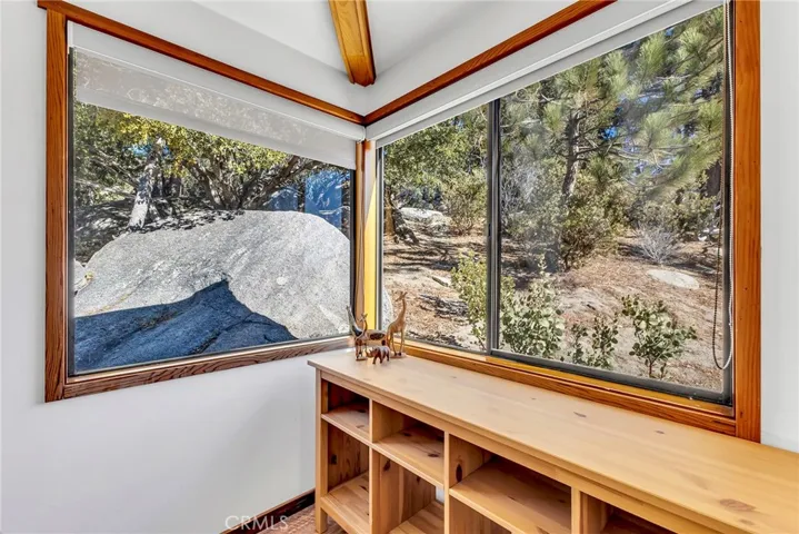 25430 Fernleaf Drive, Idyllwild, California 92549