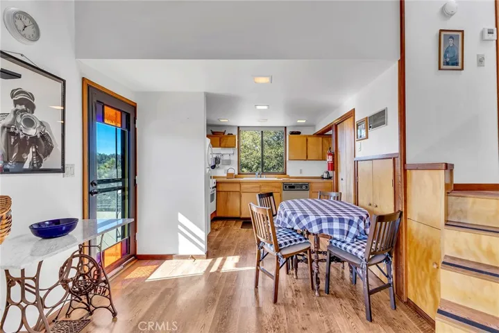 25430 Fernleaf Drive, Idyllwild, California 92549
