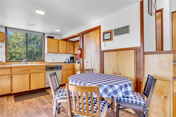 25430 Fernleaf Drive, Idyllwild, California 92549