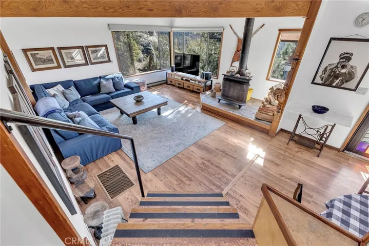 25430 Fernleaf Drive, Idyllwild, California 92549