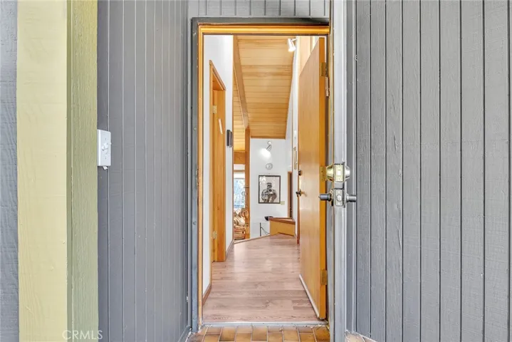 25430 Fernleaf Drive, Idyllwild, California 92549