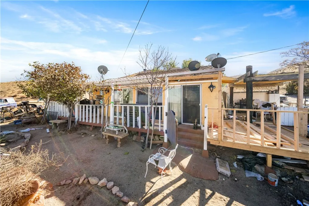 1850 Katee Lane, Palmdale, California 93550 home-pic-0