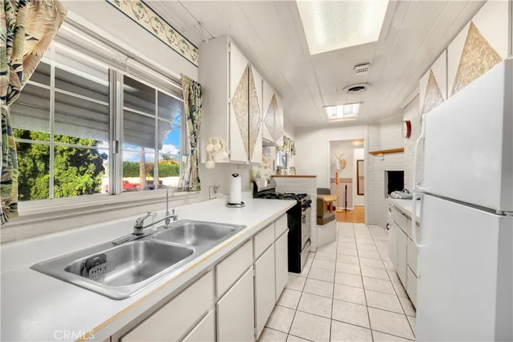 2724 S Hacienda Boulevard, Hacienda Heights, California 91745