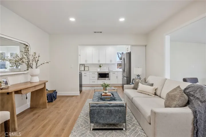1015 E Oakmont Avenue, Orange, California 92867