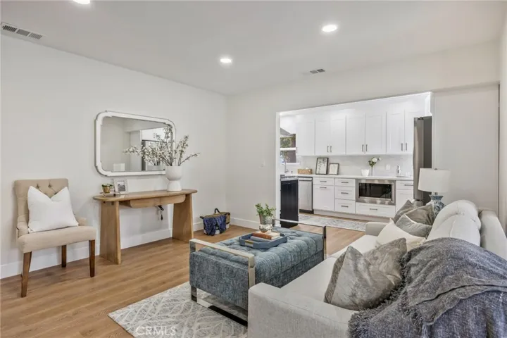 1015 E Oakmont Avenue, Orange, California 92867