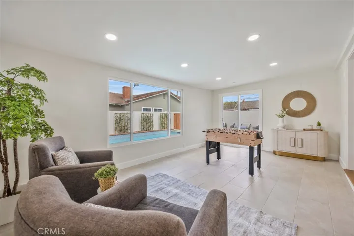 1015 E Oakmont Avenue, Orange, California 92867