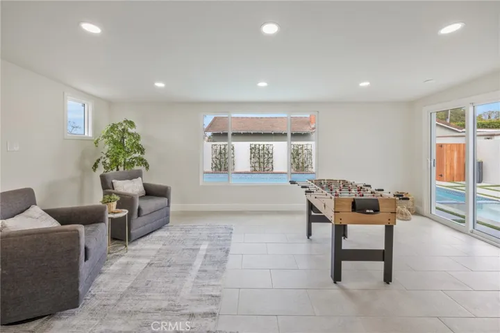1015 E Oakmont Avenue, Orange, California 92867