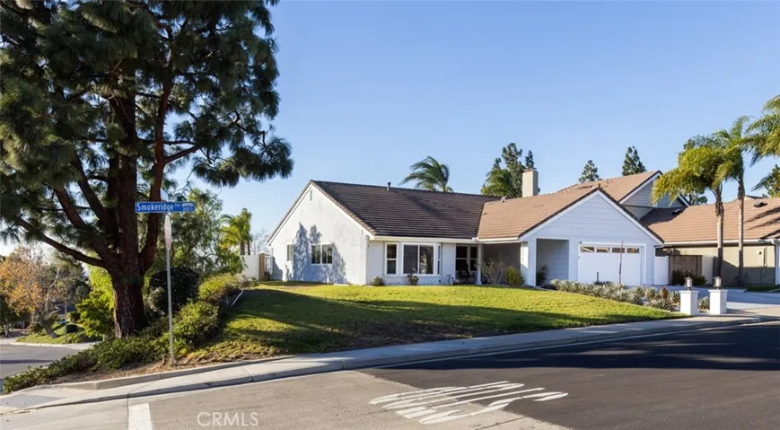 399 S Smokeridge Terrace, Anaheim Hills, California 92807