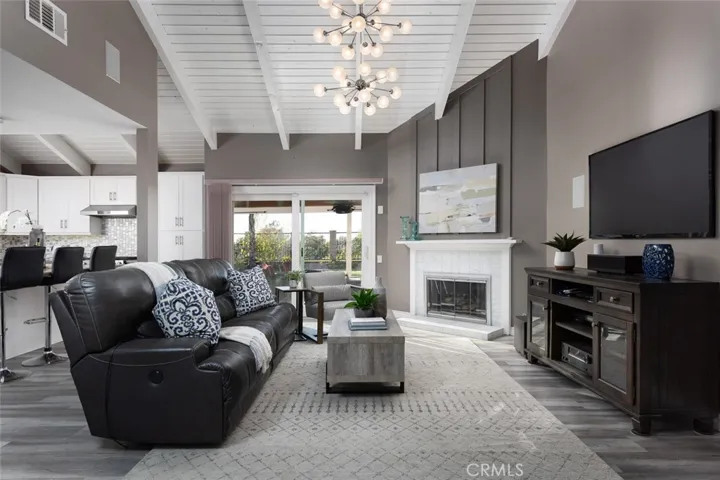399 S Smokeridge Terrace, Anaheim Hills, California 92807