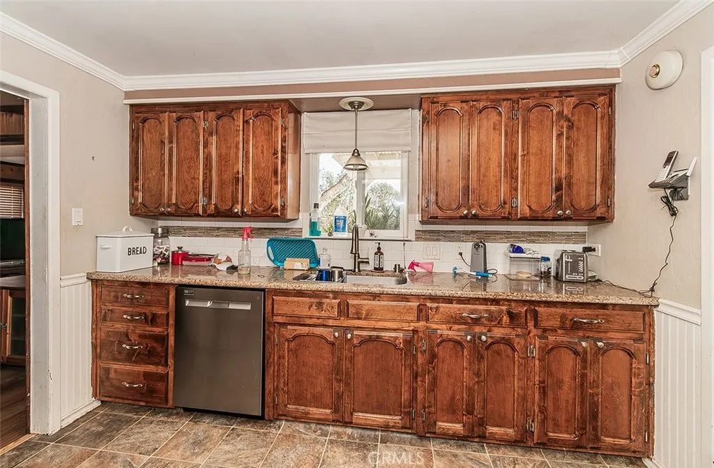 836 12th Street, Orange Cove, California 93646 home-pic-12