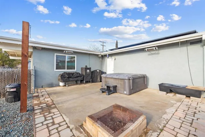 2446 Kelly Avenue, Ramona, California 92065