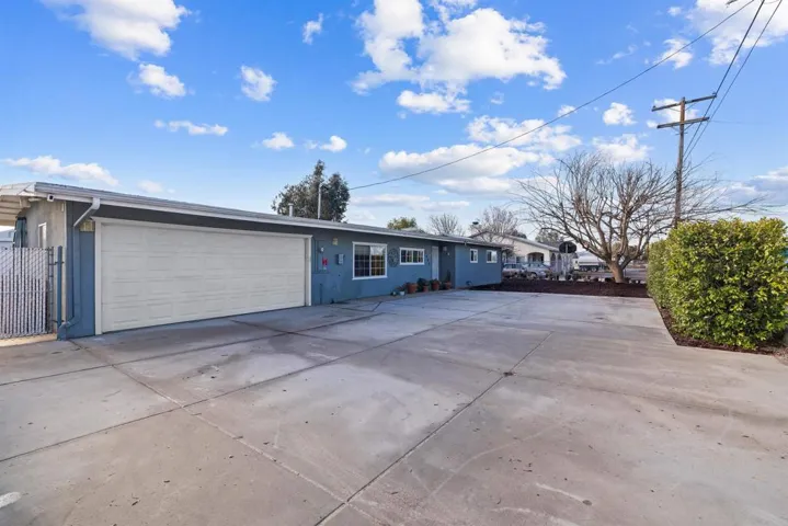 2446 Kelly Avenue, Ramona, California 92065