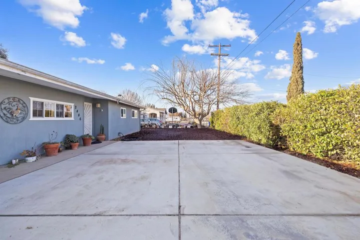 2446 Kelly Avenue, Ramona, California 92065
