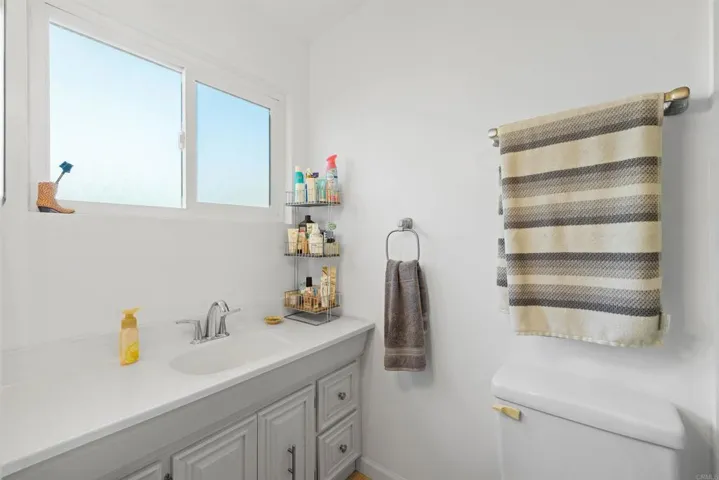 2446 Kelly Avenue, Ramona, California 92065