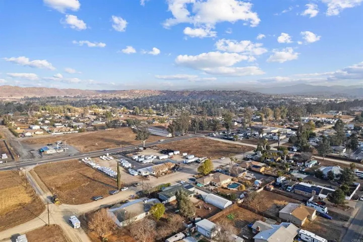 2446 Kelly Avenue, Ramona, California 92065