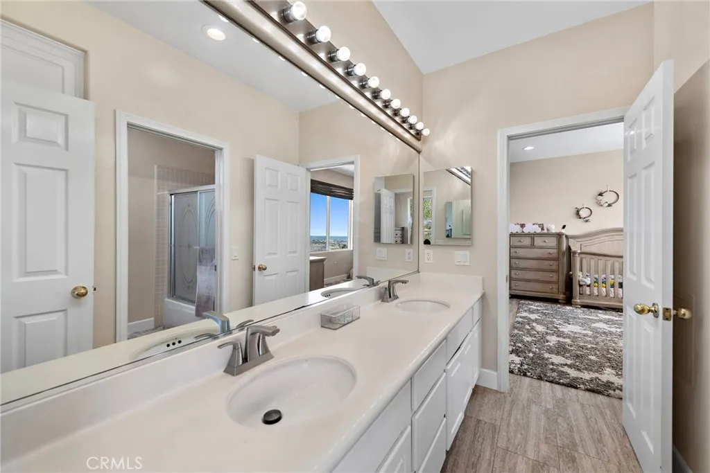 2438 Calle Aquamarina, San Clemente, California 92673 home-pic-17